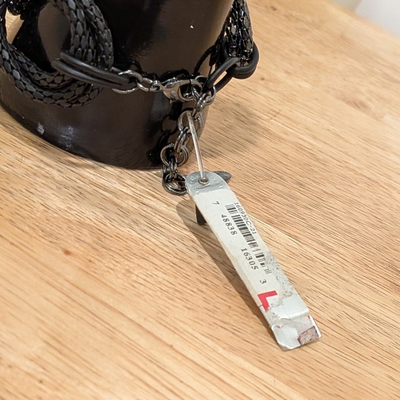 NWT Guess 9.5" Adjustable Knotted Chunky Black and Silver Chain Bracelet - Picture 6 of 7